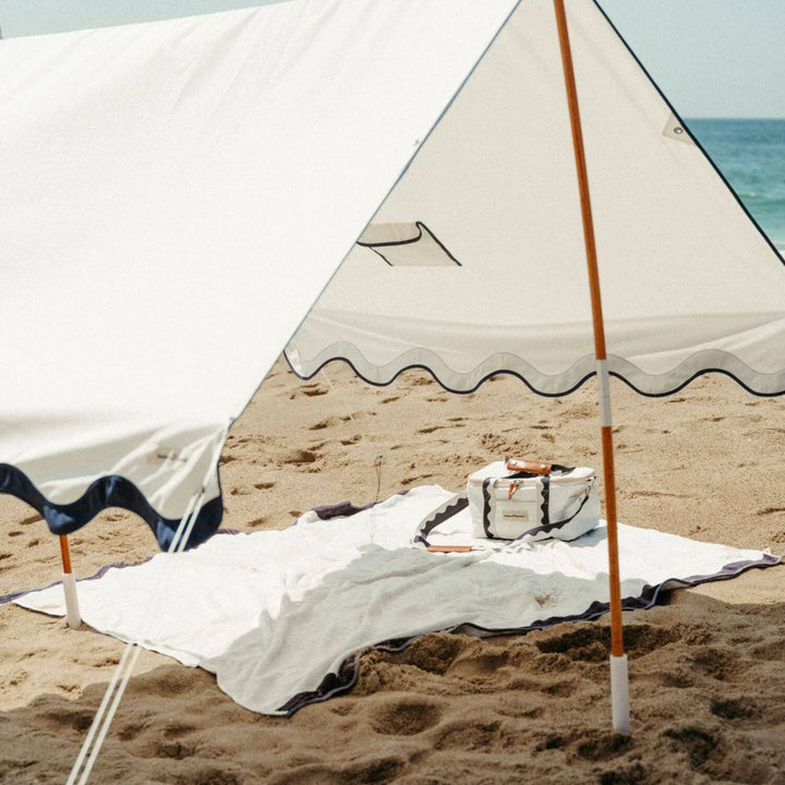 BUSINESS & PLEASURE CO Beach Blanket, Rivie White