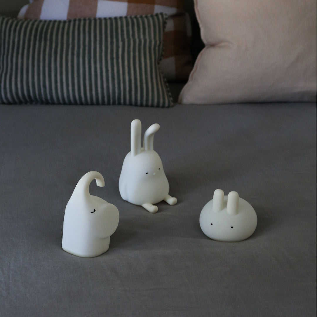 DESIGNSTUFF Lapin Rabbit Night Lamp, White