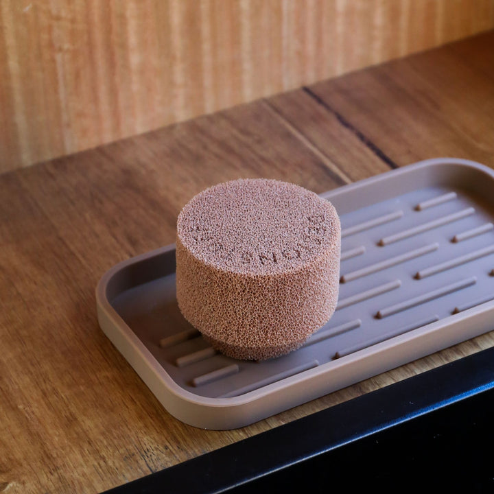 DESIGNSTUFF Sink Tray and Sponge Holder Silicone, Camel