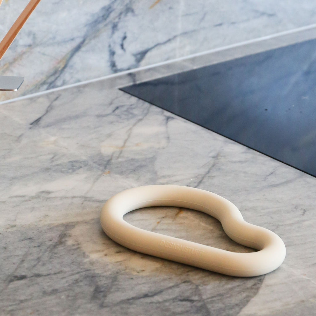 DESIGNSTUFF Curve Silicone Trivet, Sand
