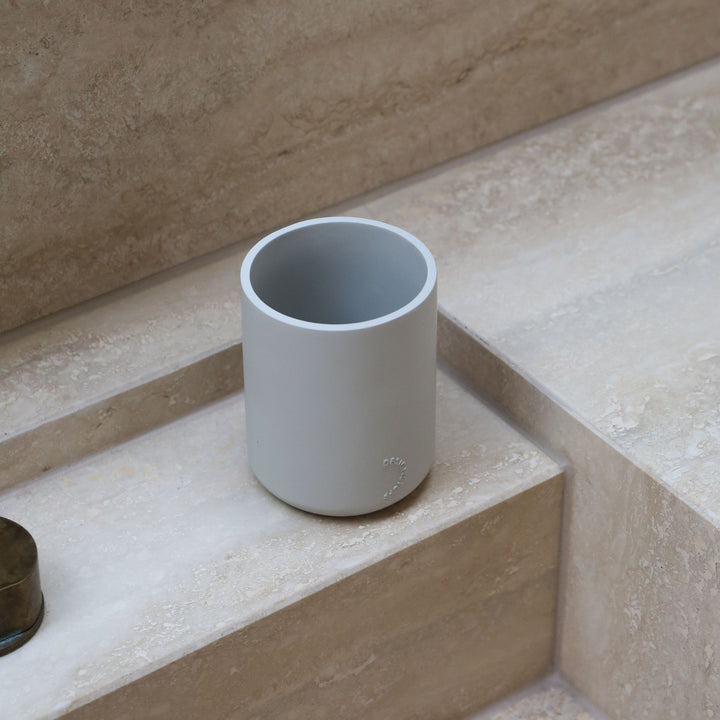 DESIGNSTUFF ARC Tumbler/Toothbrush Holder, Stone