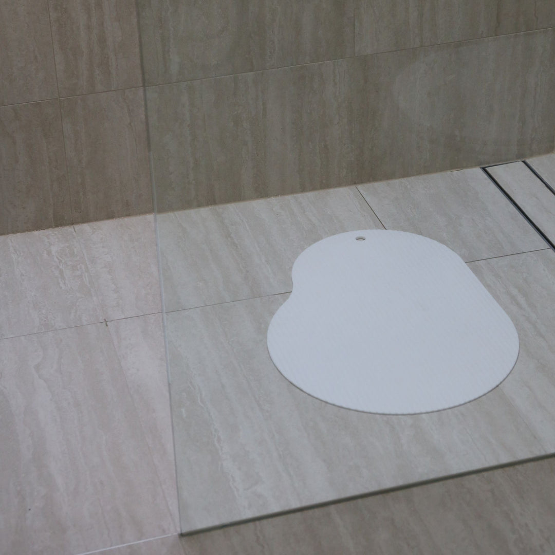 DESIGNSTUFF CURV Silicone Non-Slip Bath Mat, White