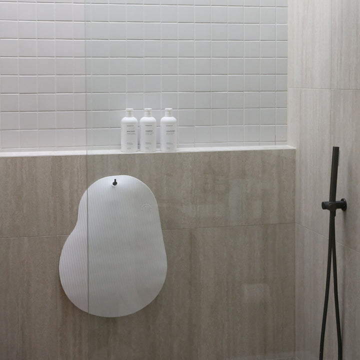 DESIGNSTUFF CURV Silicone Non-Slip Bath Mat, White