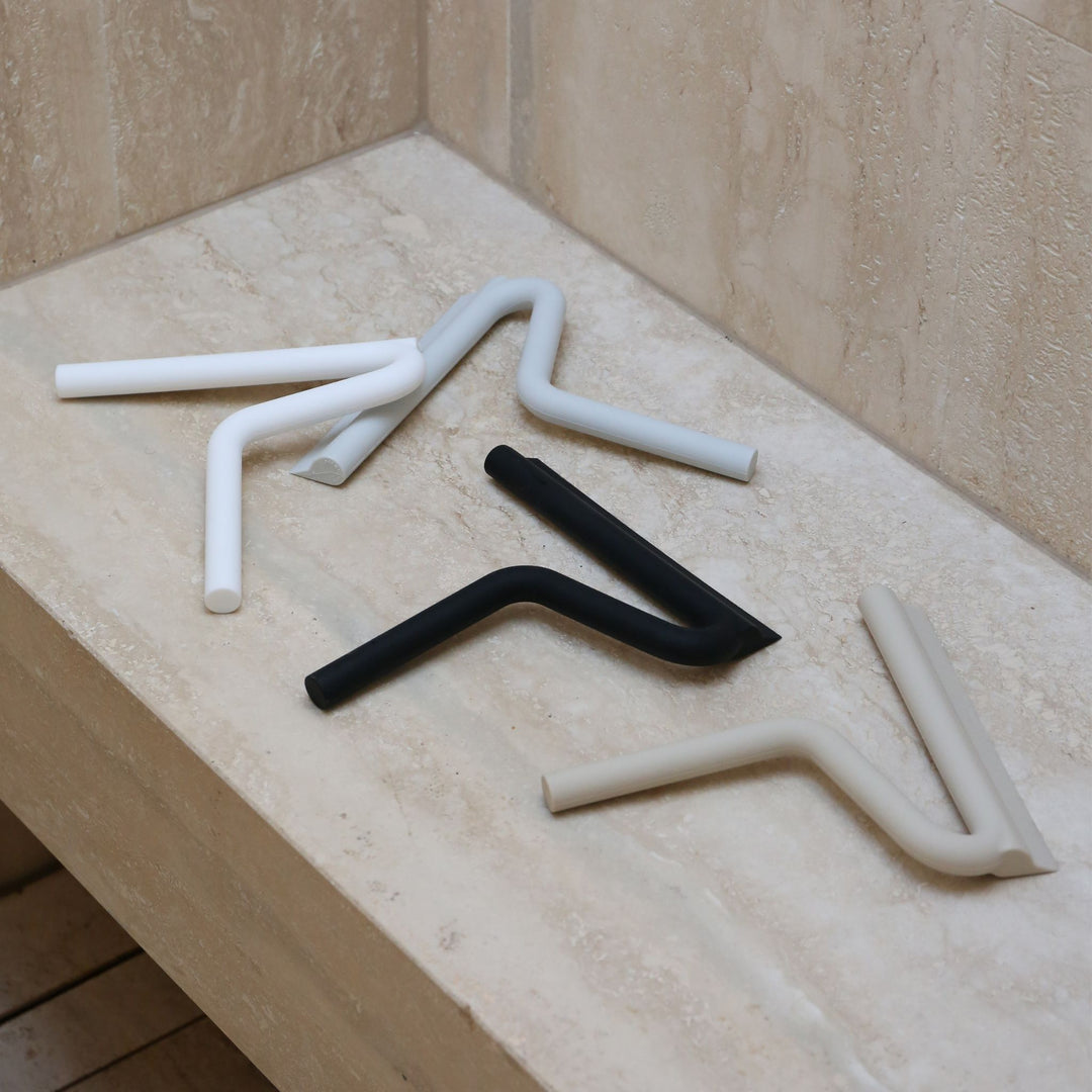 DESIGNSTUFF CURV Shower Wiper, White