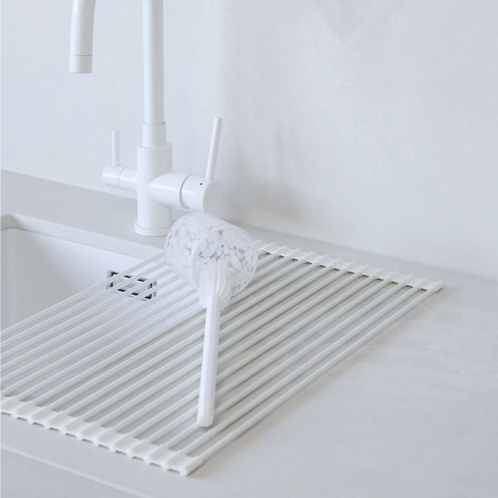 DESIGNSTUFF Silicone Fold Dish Drying Rack, White