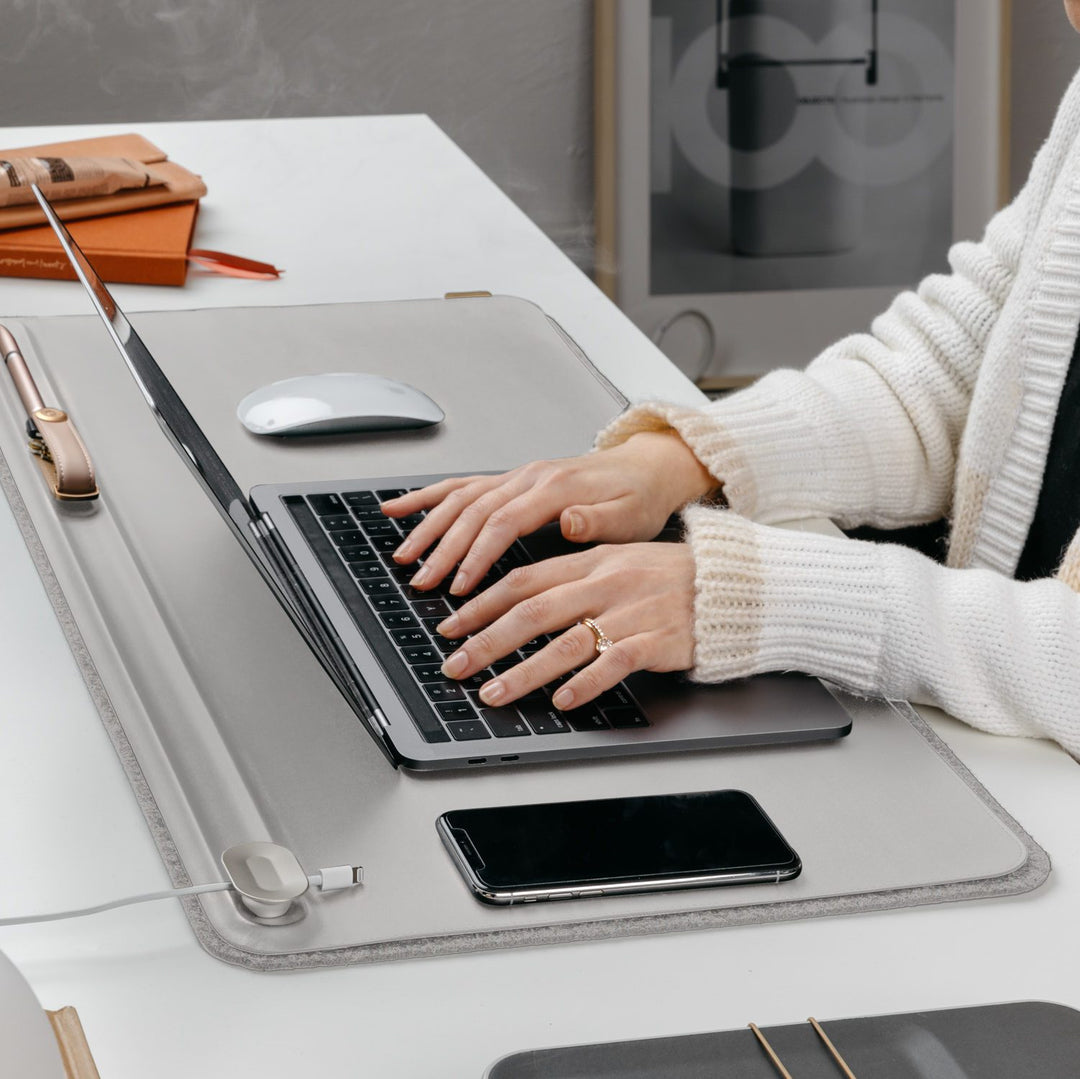 ORBITKEY Desk, Large, Mat Stone