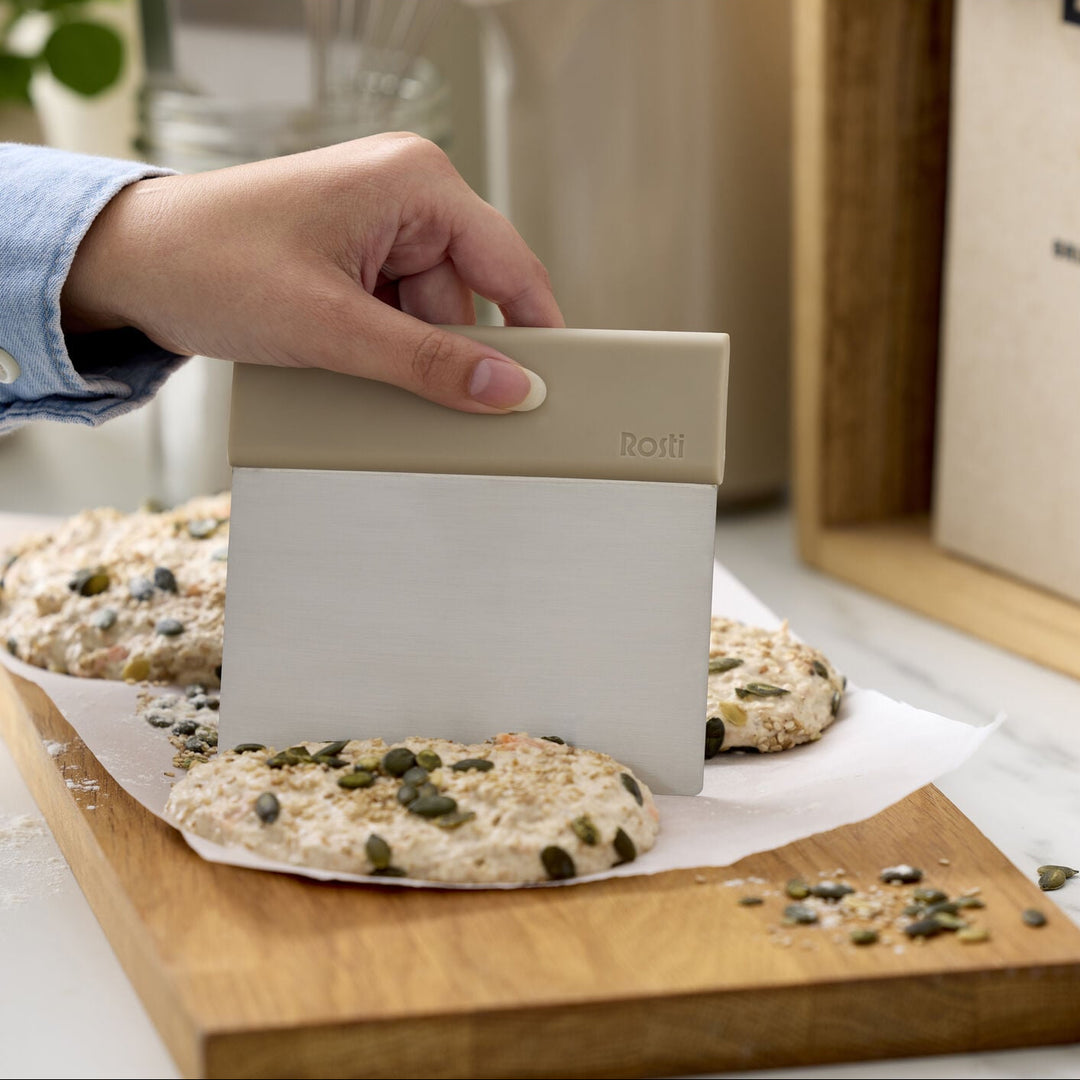 ROSTI Emma Dough Cutter, Humus