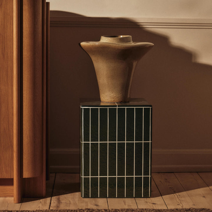 FERM LIVING Evio Vase, H35, Elm Green