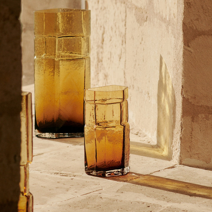FERM LIVING Muro Vase, H30cm, Recycled Amber