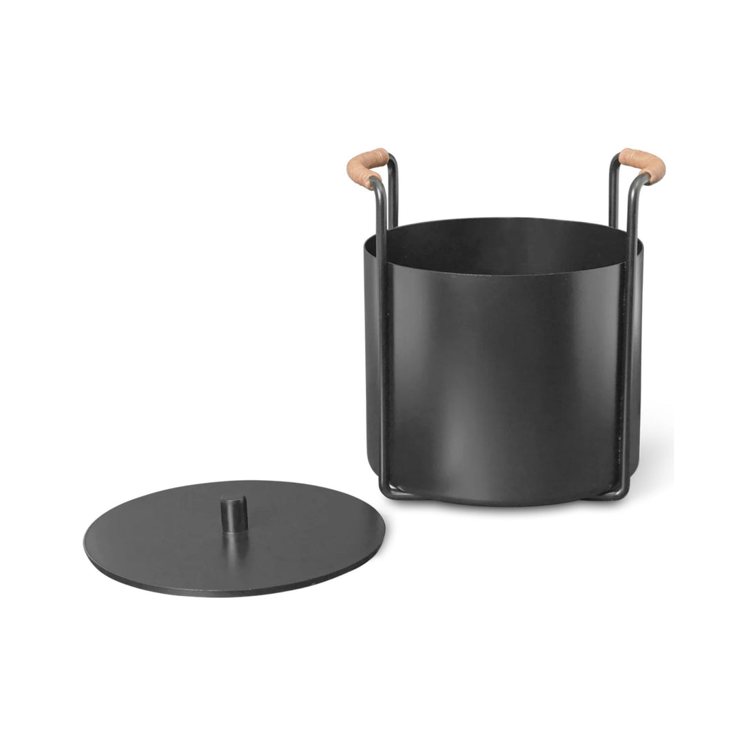 FERM LIVING Port Kindling & Ash Bucket, Black