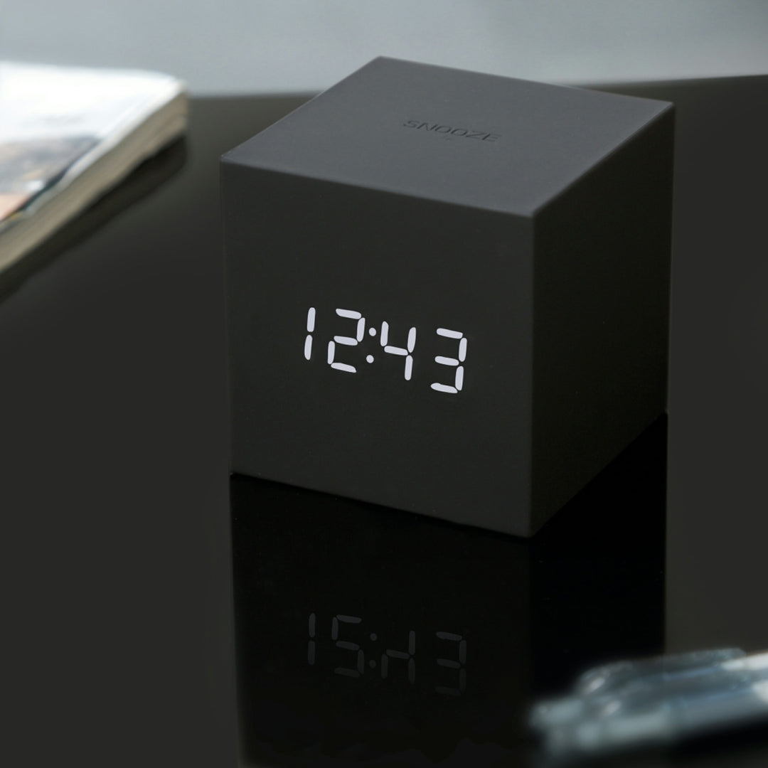 GINGKO LED Cube Click Clock, Black/White