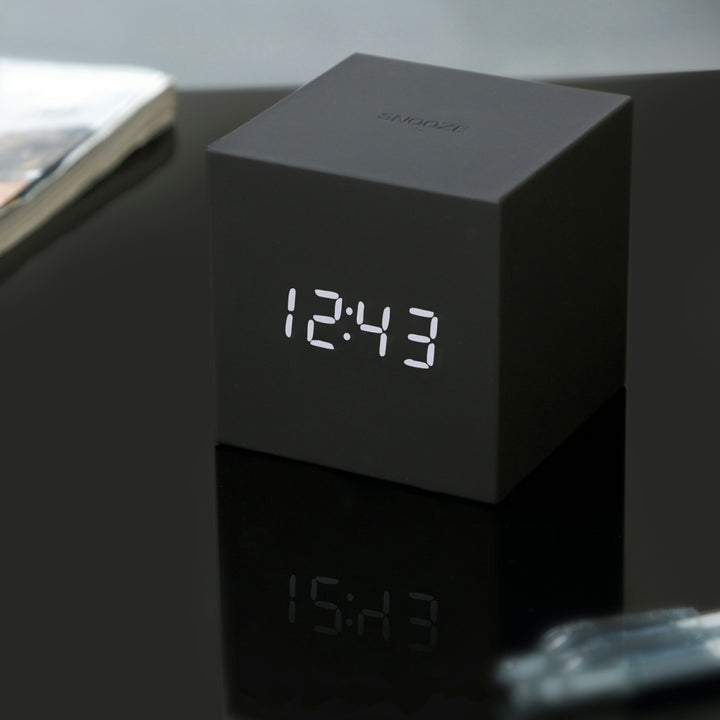 GINGKO LED Cube Click Clock, Black/White
