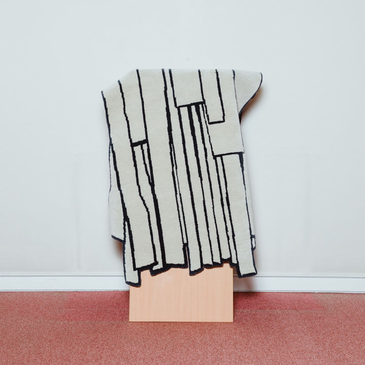 PRE-ORDER | HAUS ÜGER Contour Wool Rug, 250x136cm, Grey