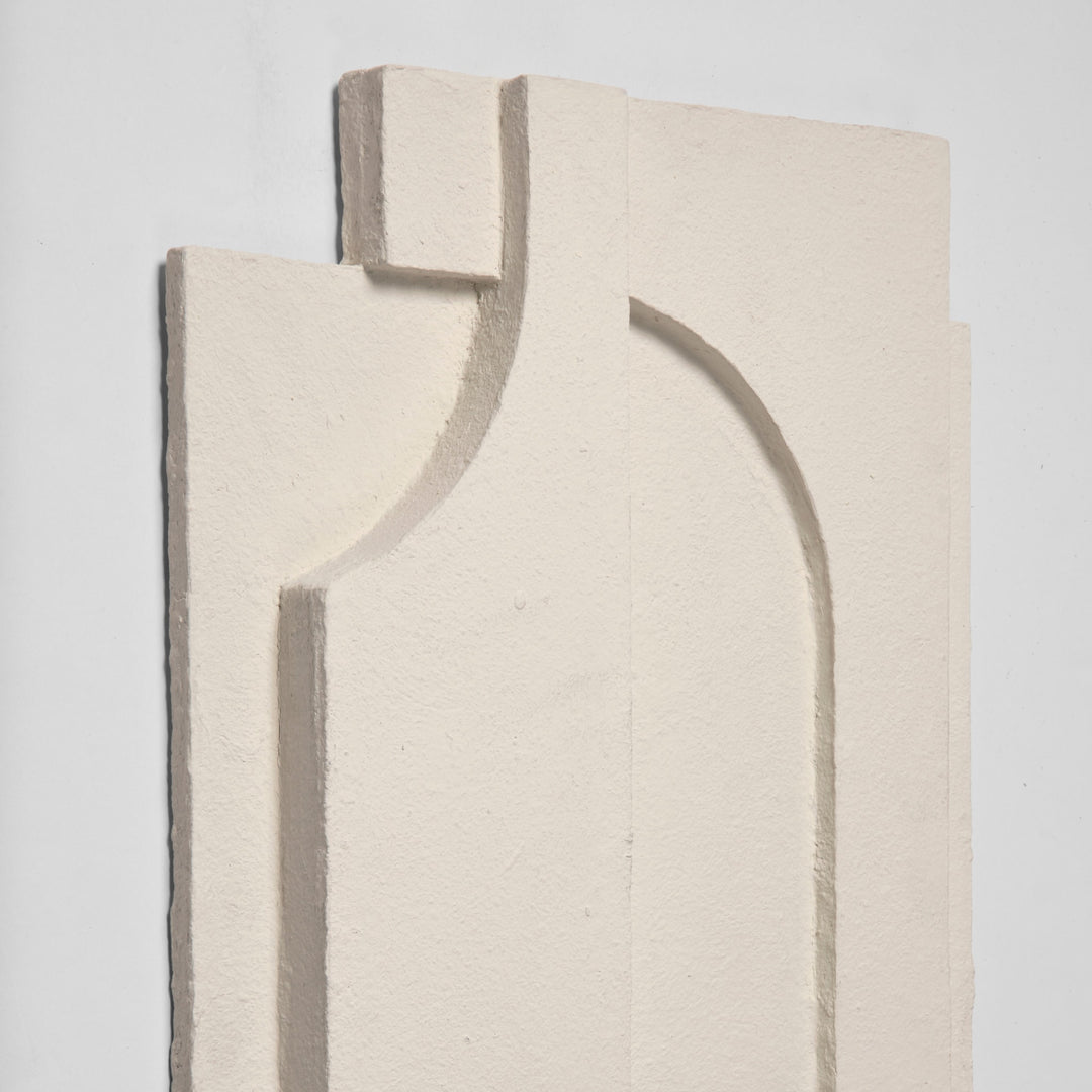 KRISTINA DAM STUDIO Serif Relief Large, Paperpulp Natural Off White