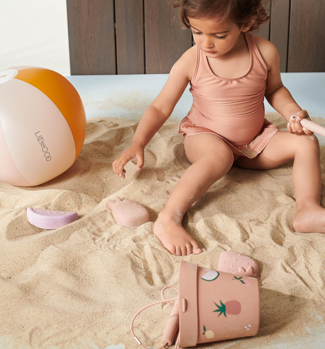 LIEWOOD Dante Beach Set - Fruit/pale tuscany multi mix LIEWOOD Dante Beach Set - Fruit/pale tuscany multi mix