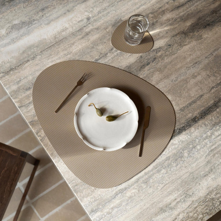 LIND DNA Curve Table Placemat L Corduroy, Clay Brown