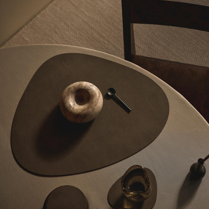 LIND DNA Nupo Curve Table Placemat L, Caviar