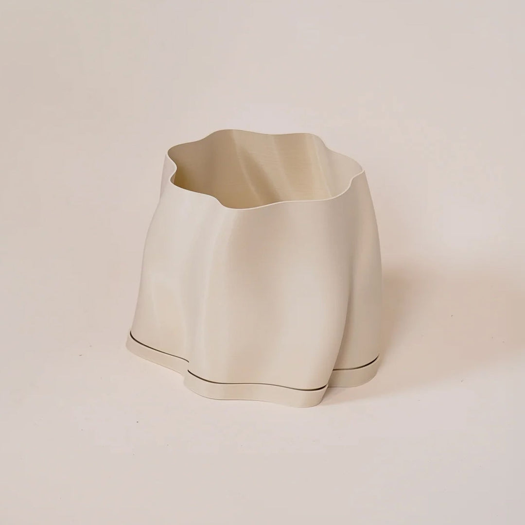 SPECIAL STUDIO Lulu Planter, Medium D18xH19cm, Eggshell Matte