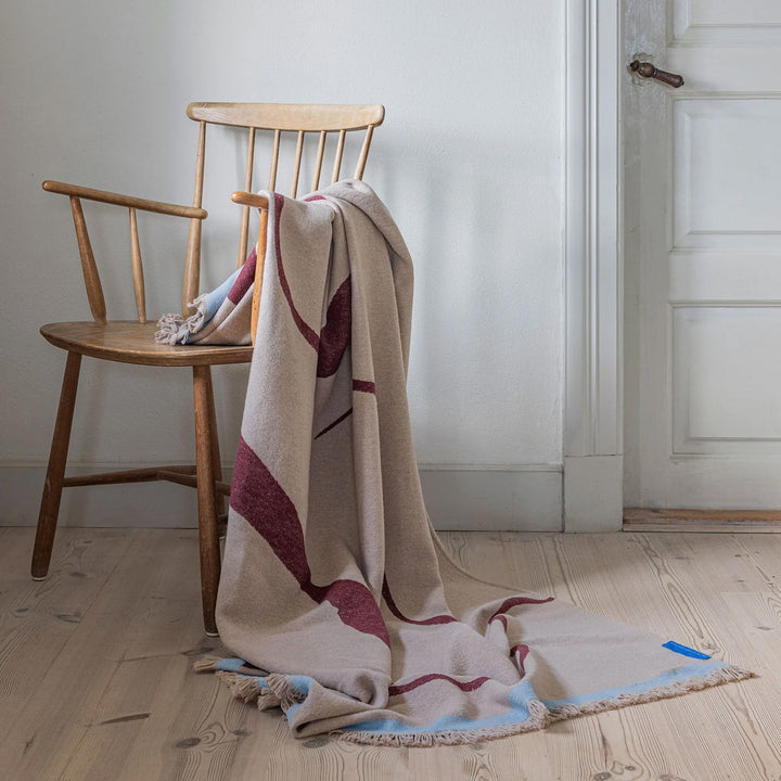 METTE DITMER Studio Throw L175 x W130 cm, Wine