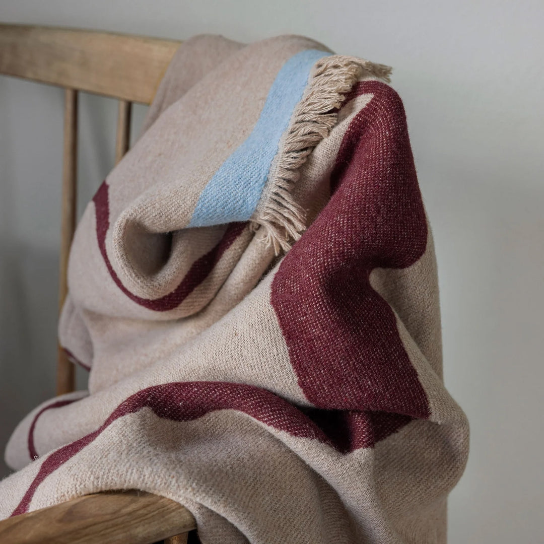 METTE DITMER Studio Throw L175 x W130 cm, Wine