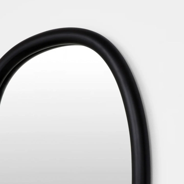 MIDDLE OF NOWHERE Harvie Mirror 75x130cm, Black