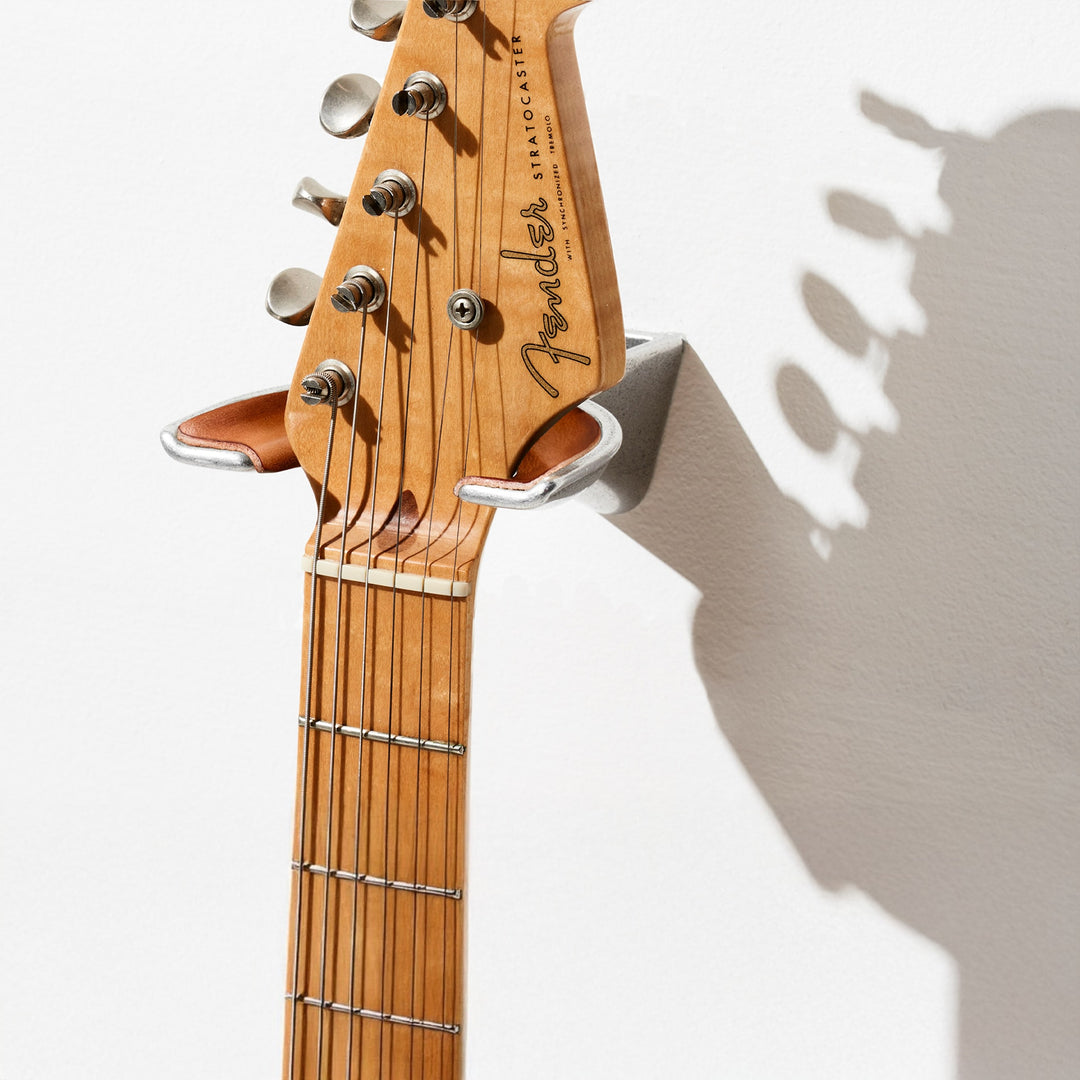 MINIM Sandcast Guitar Hanger, Aluminium/Tan
