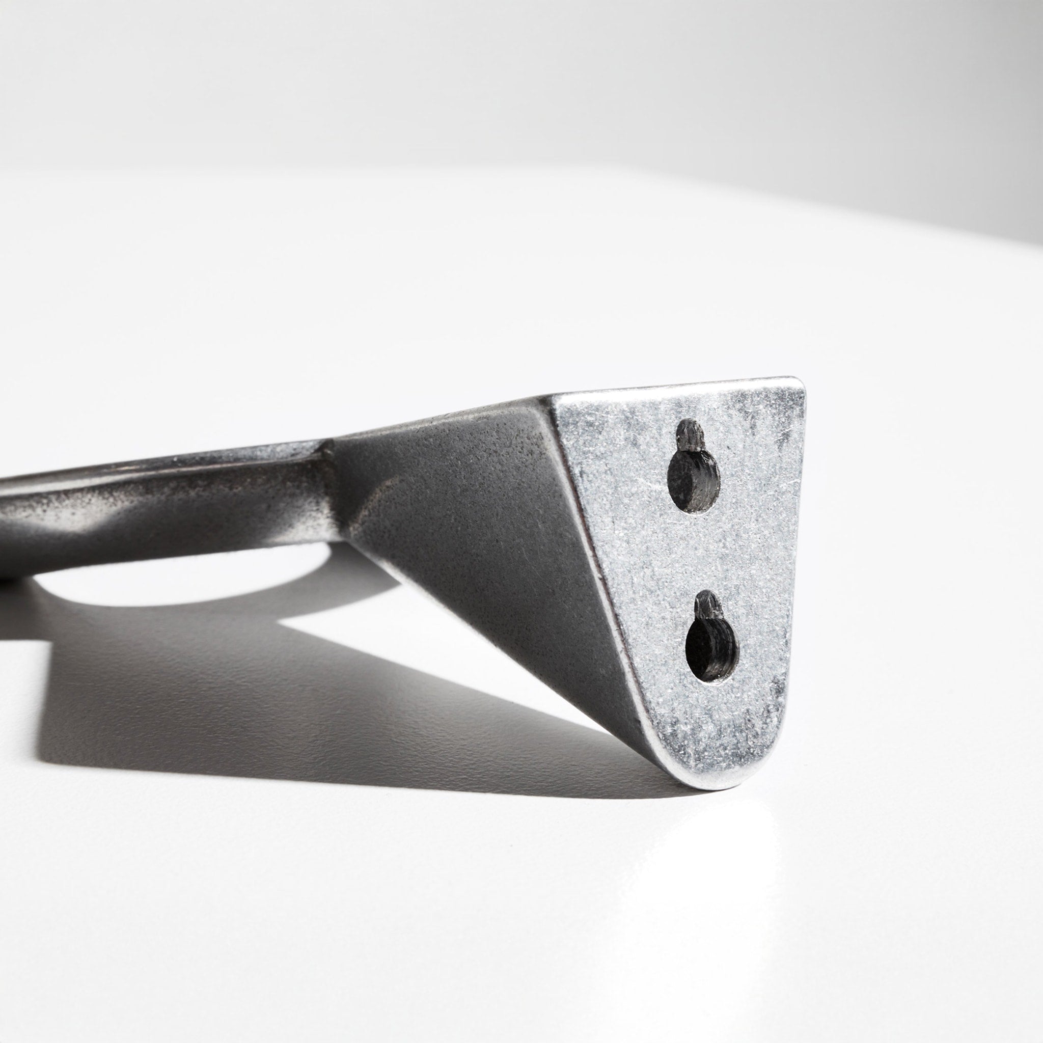 MINIM Sandcast Guitar Hanger, Aluminium/Tan