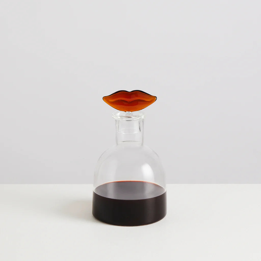 MAISON BALZAC Bisous Decanter, Clear/Opaque Red