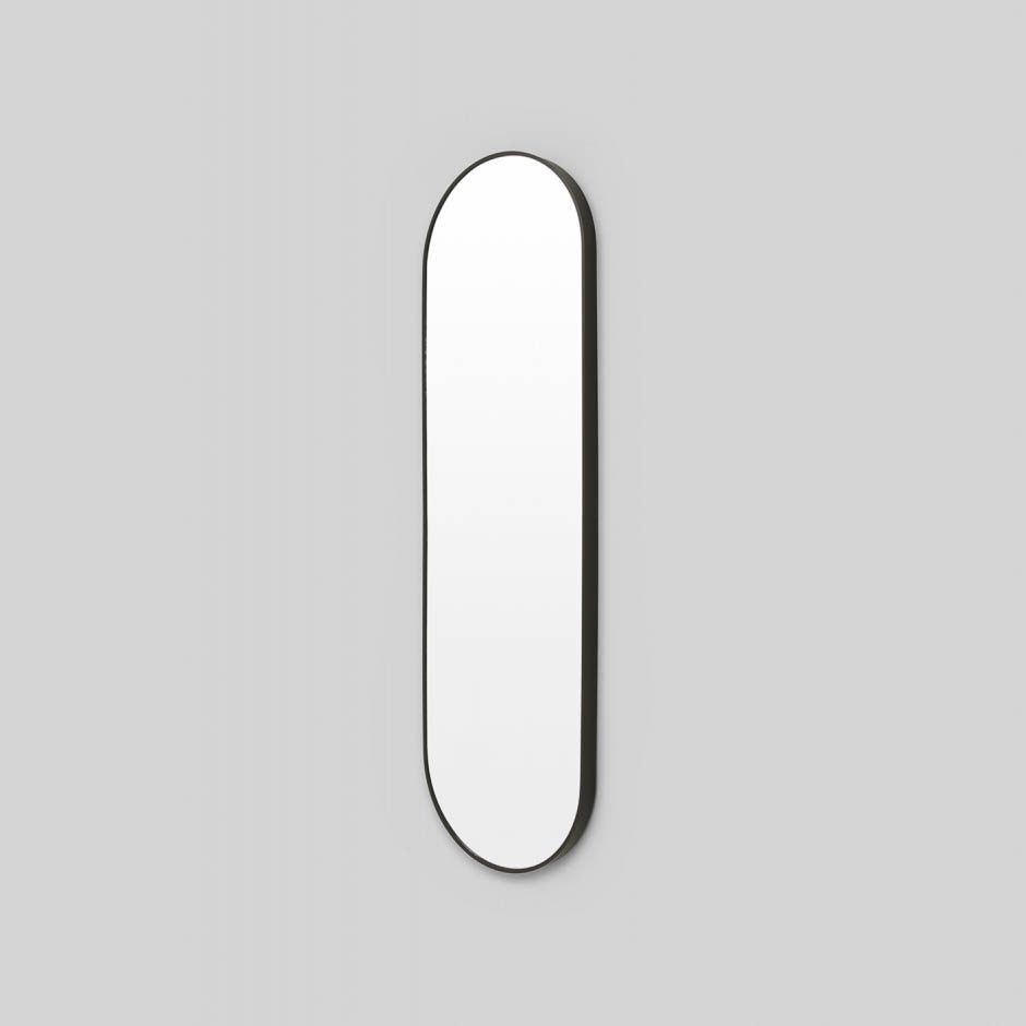 MIDDLE OF NOWHERE Simplicity Oval Mirror, Black, 40x135cm