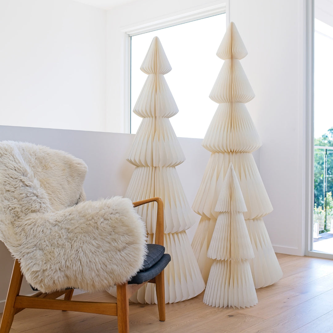 NORDIC ROOMS Evergreen Tree Standing, Off-White - 3 Sizes