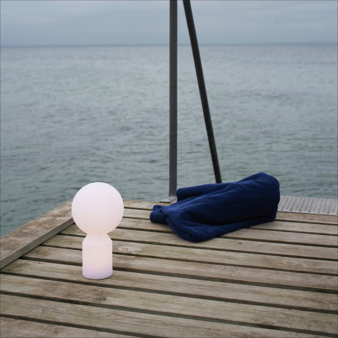 NORMANN COPENHAGEN Yo Portable Lamp Small, H27cm, White