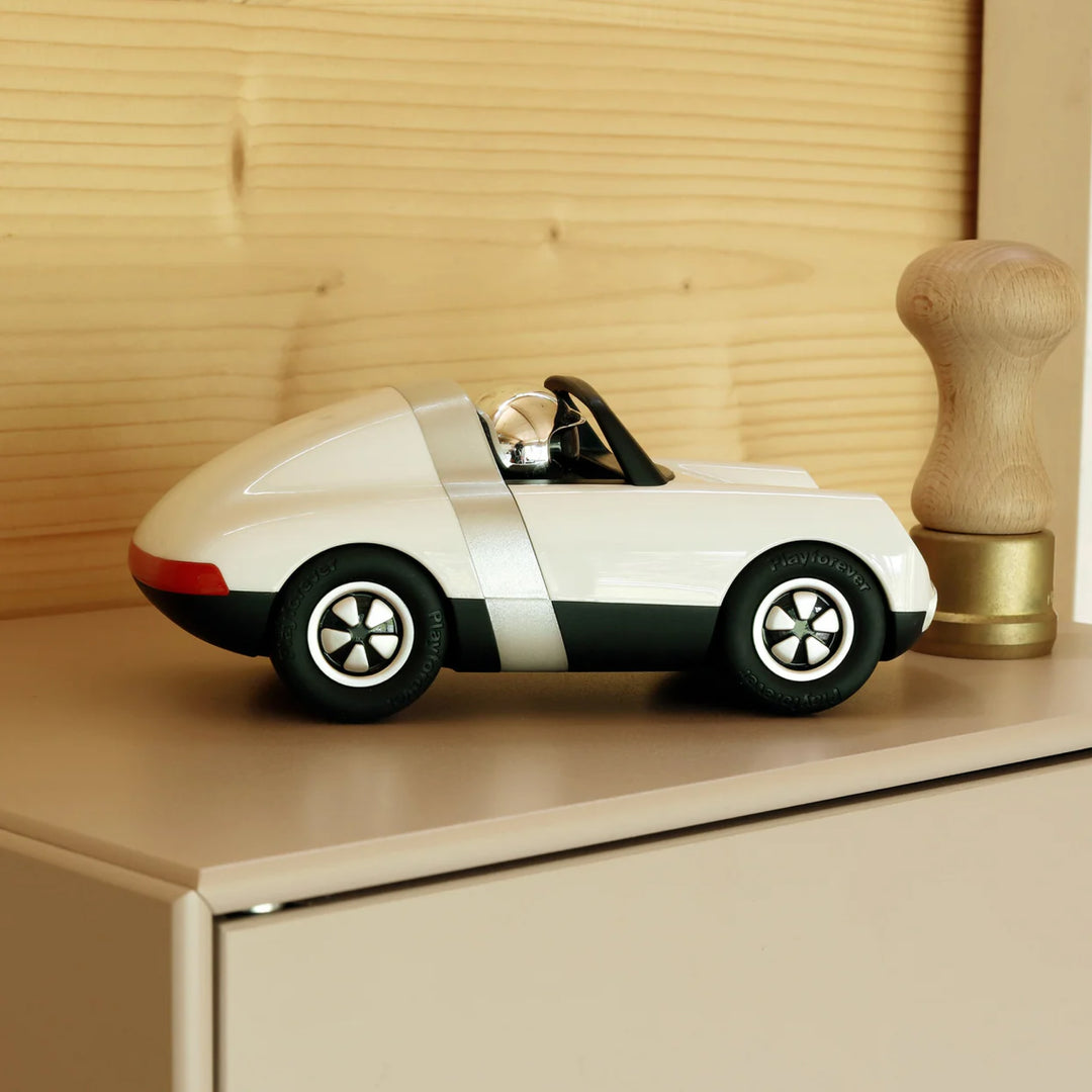 PLAYFOREVER Luft Pfeiffer Car