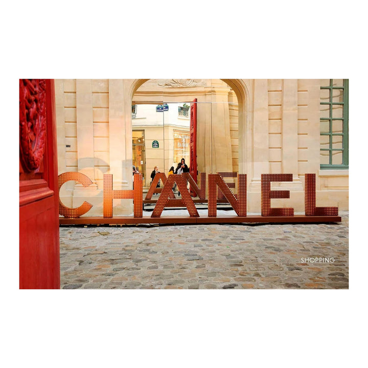 Paris. In Fashion Coffee Table Book