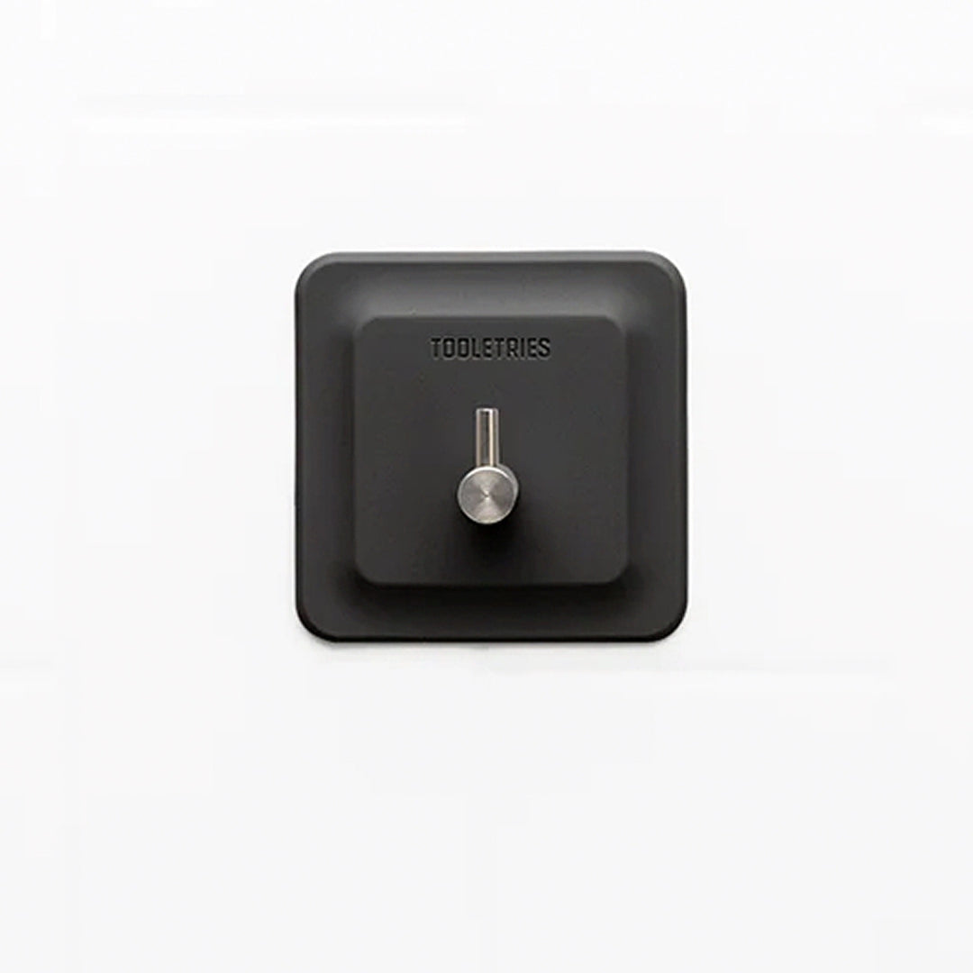 TOOLETRIES The Arnold Reusable Shower Hook, Black