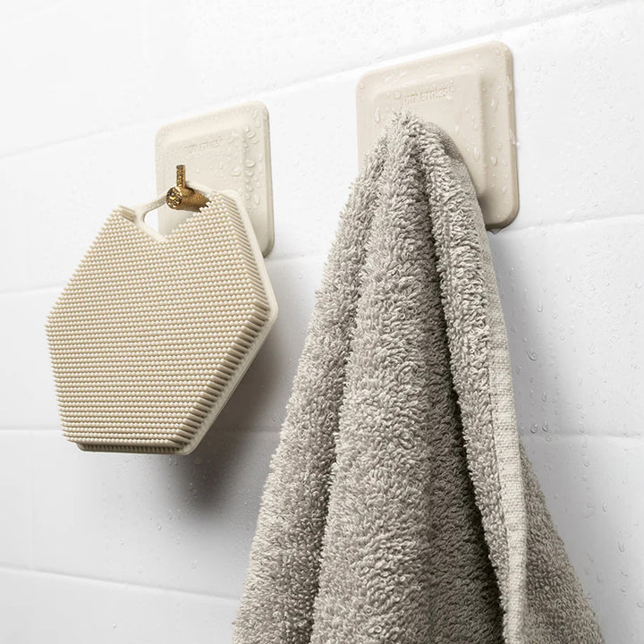 TOOLETRIES The Arnold Shower Hook, Sand (Set of 2)