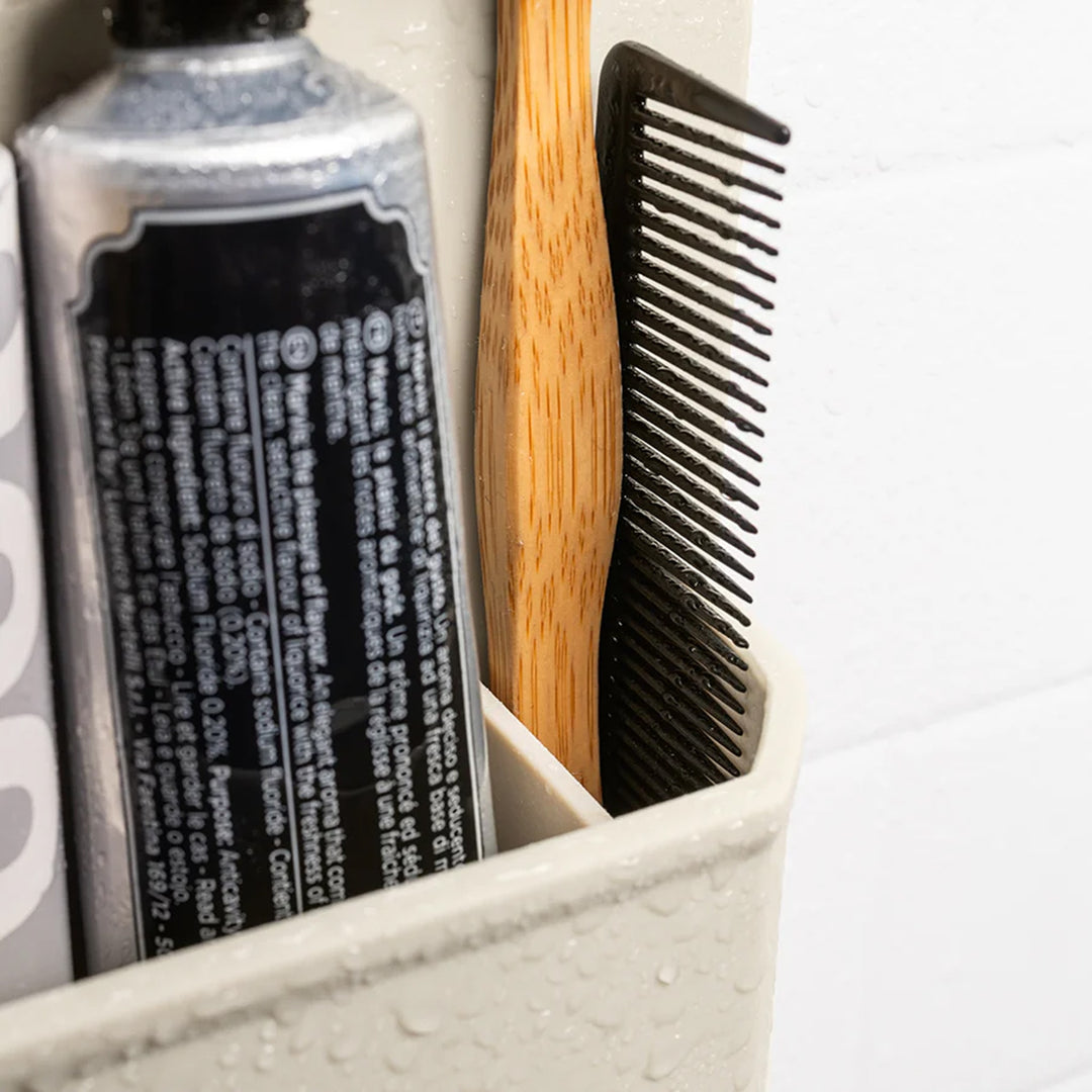 TOOLETRIES The James Toiletry Organiser for the Shower, Sand