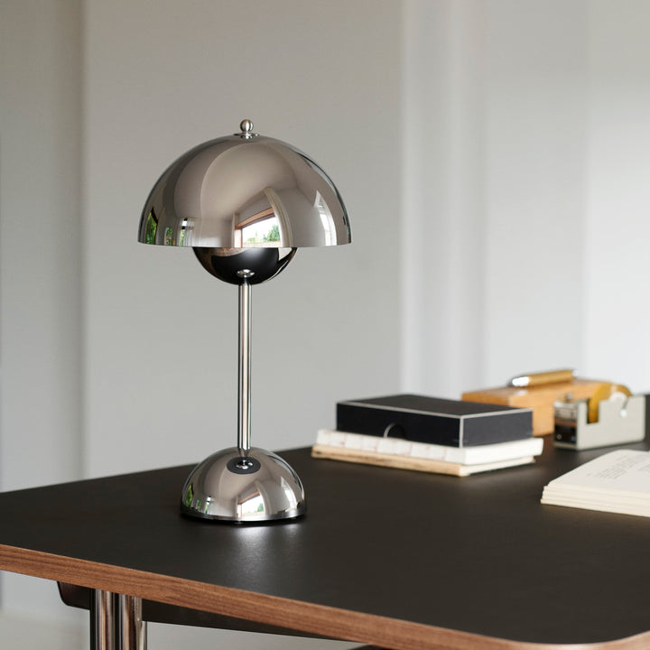 &TRADITION Flowerpot Portable Lamp VP9, Chrome-plated