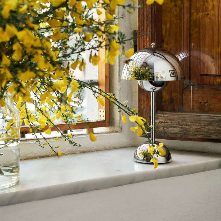 &TRADITION Flowerpot Portable Lamp VP9, Chrome-plated