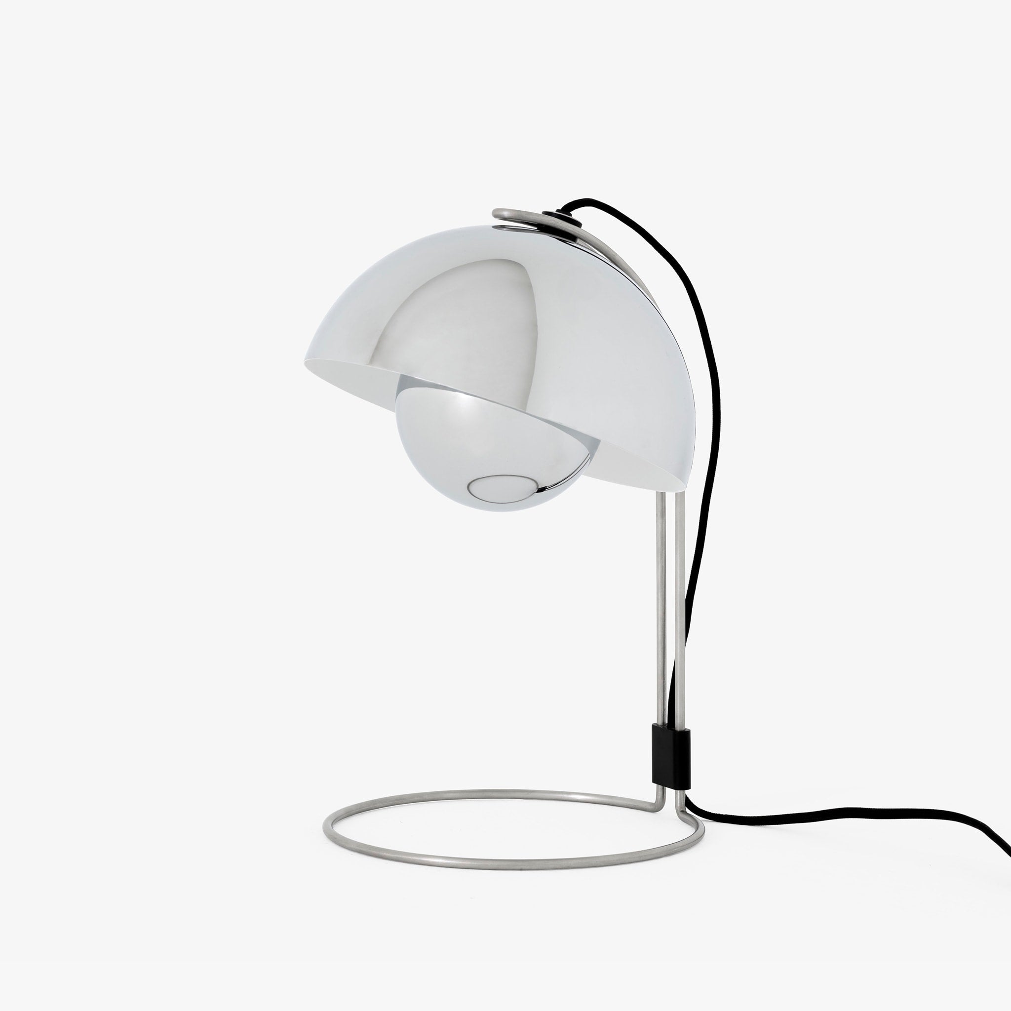 &TRADITION Flowerpot Table Lamp VP4, Chrome-plated