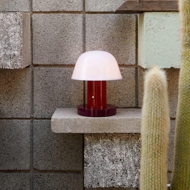 &TRADITION Setago Portable Lamp, Maroon & Grape