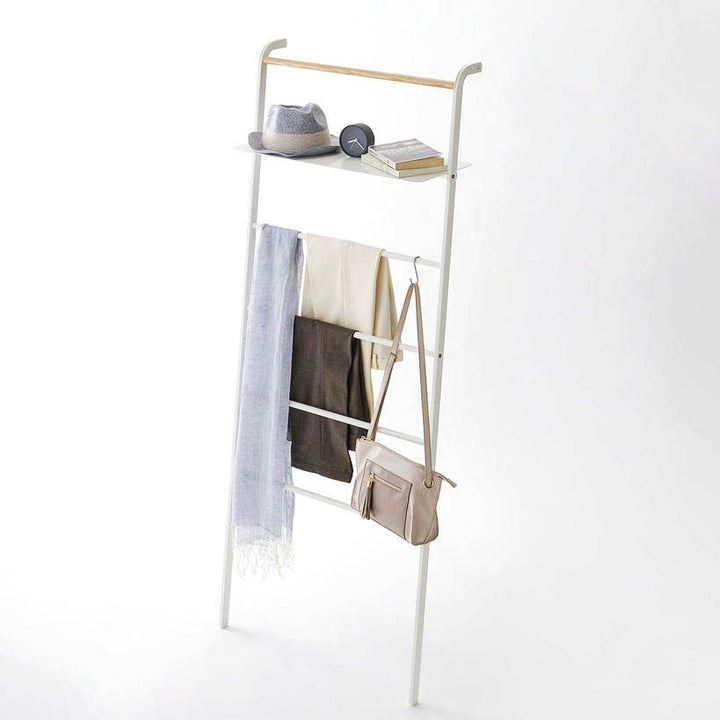 Leaning shelf or ladder for bags, clothes, hats and accessories