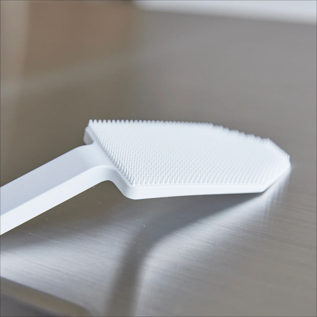 YAMAZAKI Tower Magnetic Silicone Dish Brush, White