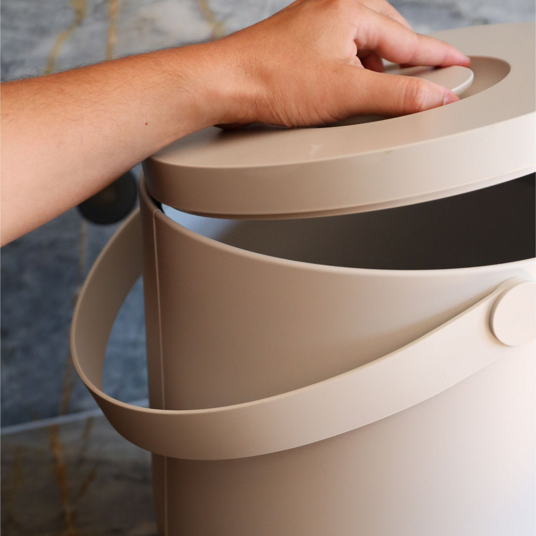 ZONE DENMARK Circular Waste Bin 15L, H31cm, Warm Grey