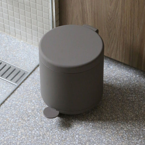ZONE DENMARK Ume Pedal Bin Soft Touch 4L, Taupe