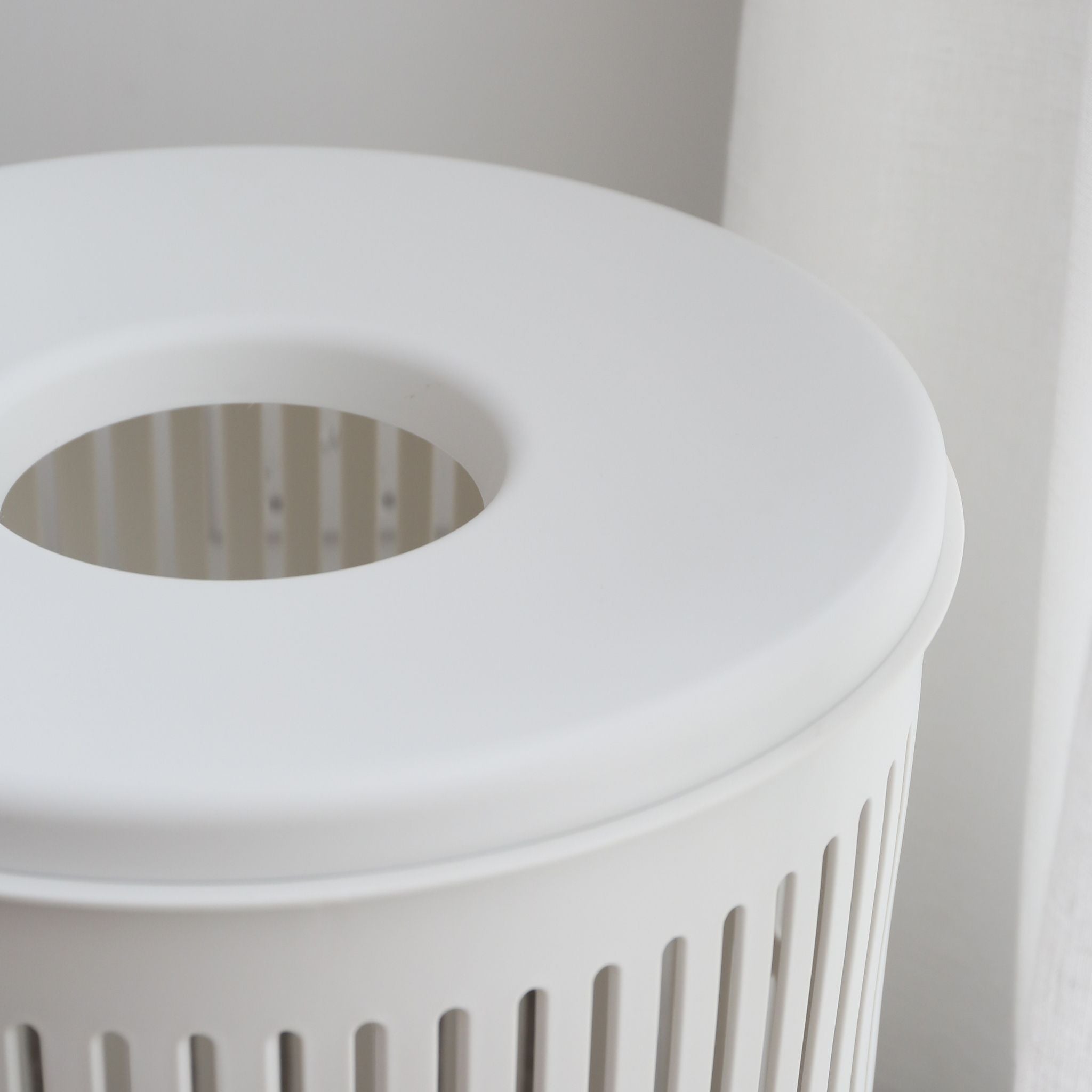 ZONE DENMARK Ume Laundry Basket 60L w/Lid, White