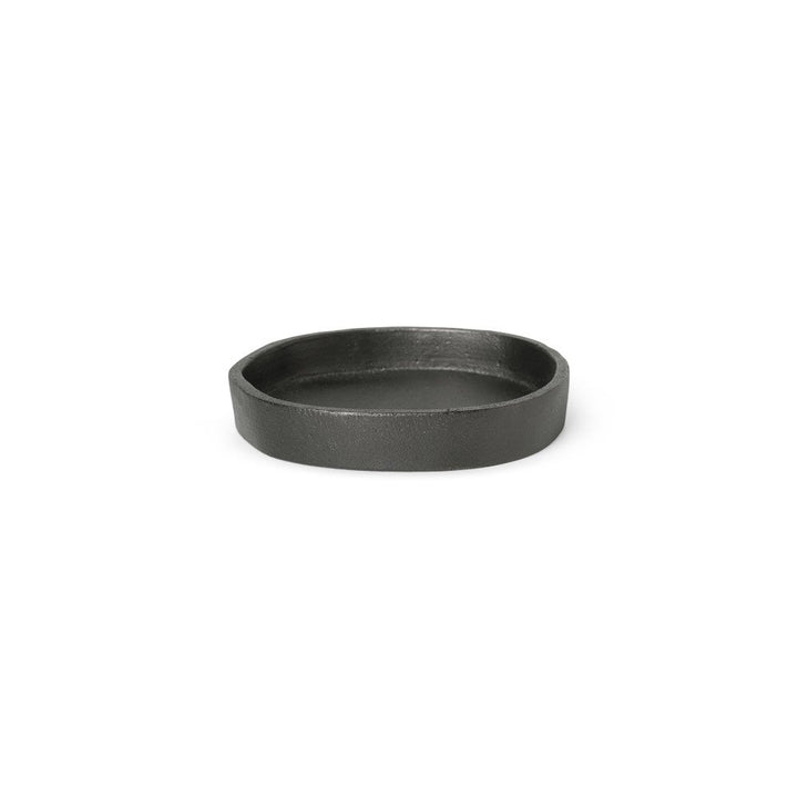 ferm LIVING Yama Tray Round, Blackened Aluminium