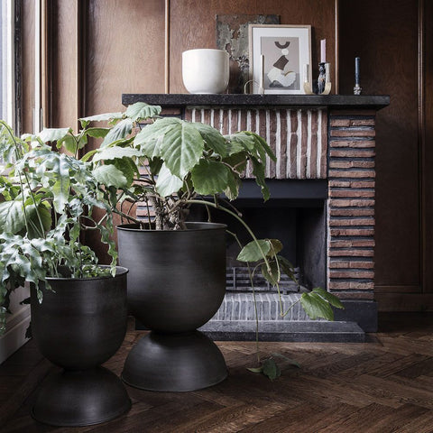FERM LIVING Hourglass Flower Pot, H59cm Medium, Black