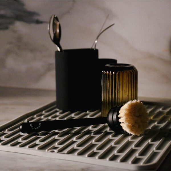 DESIGNSTUFF Eco Dish Brush, Black